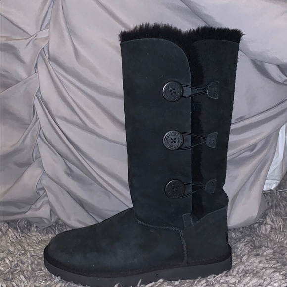 Tall Ugg boots - Picture 2 of 3